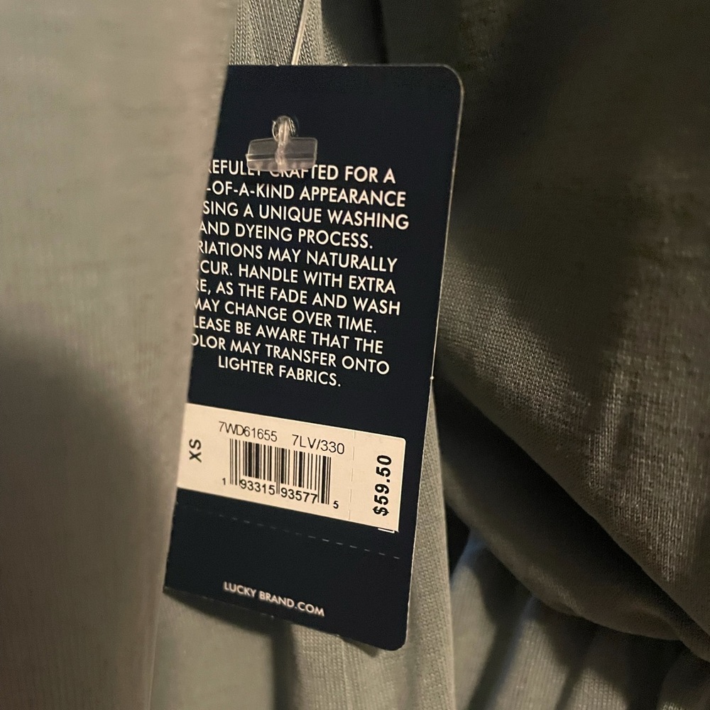 NET Lucky Brand Top - Picture 5 of 6